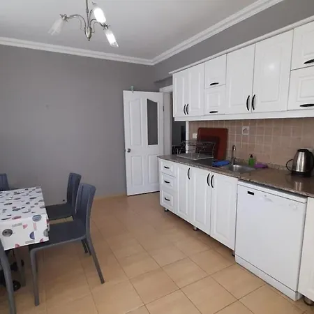 Four Two Bathrooms In The Center Of Apartament