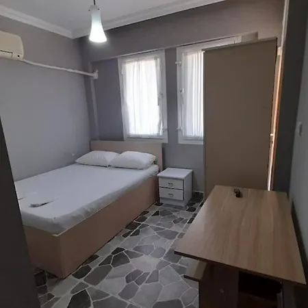 Four Two Bathrooms In The Center Of Apartament *