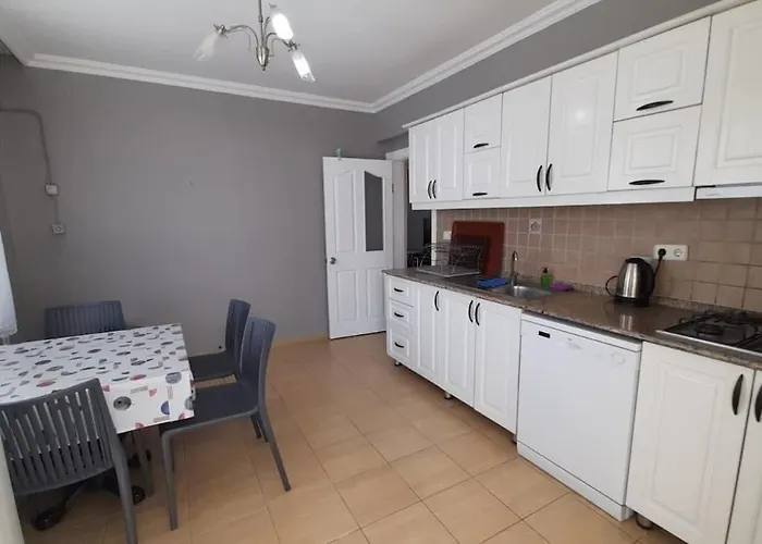 Four Two Bathrooms In The Center Of Appartement
