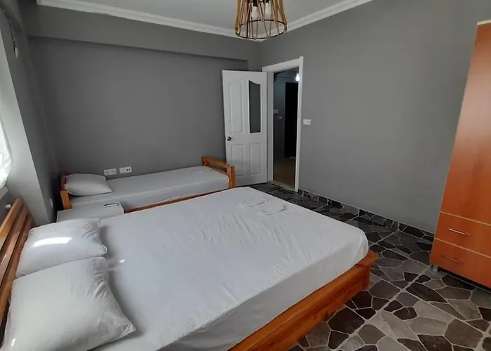 Four Two Bathrooms In The Center Of Appartement *